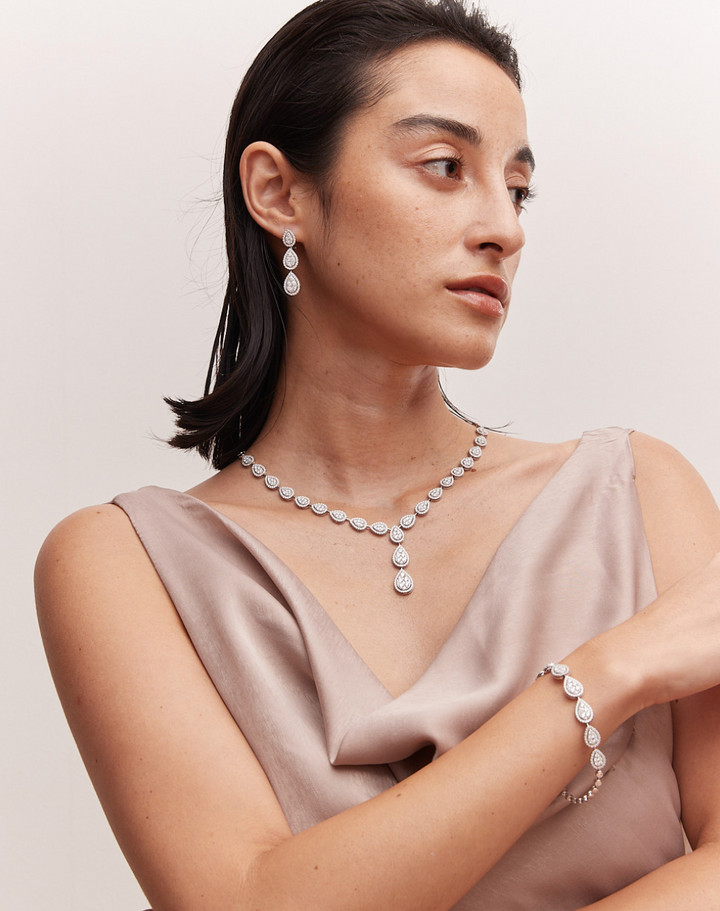 Pear Bracelet White Gold