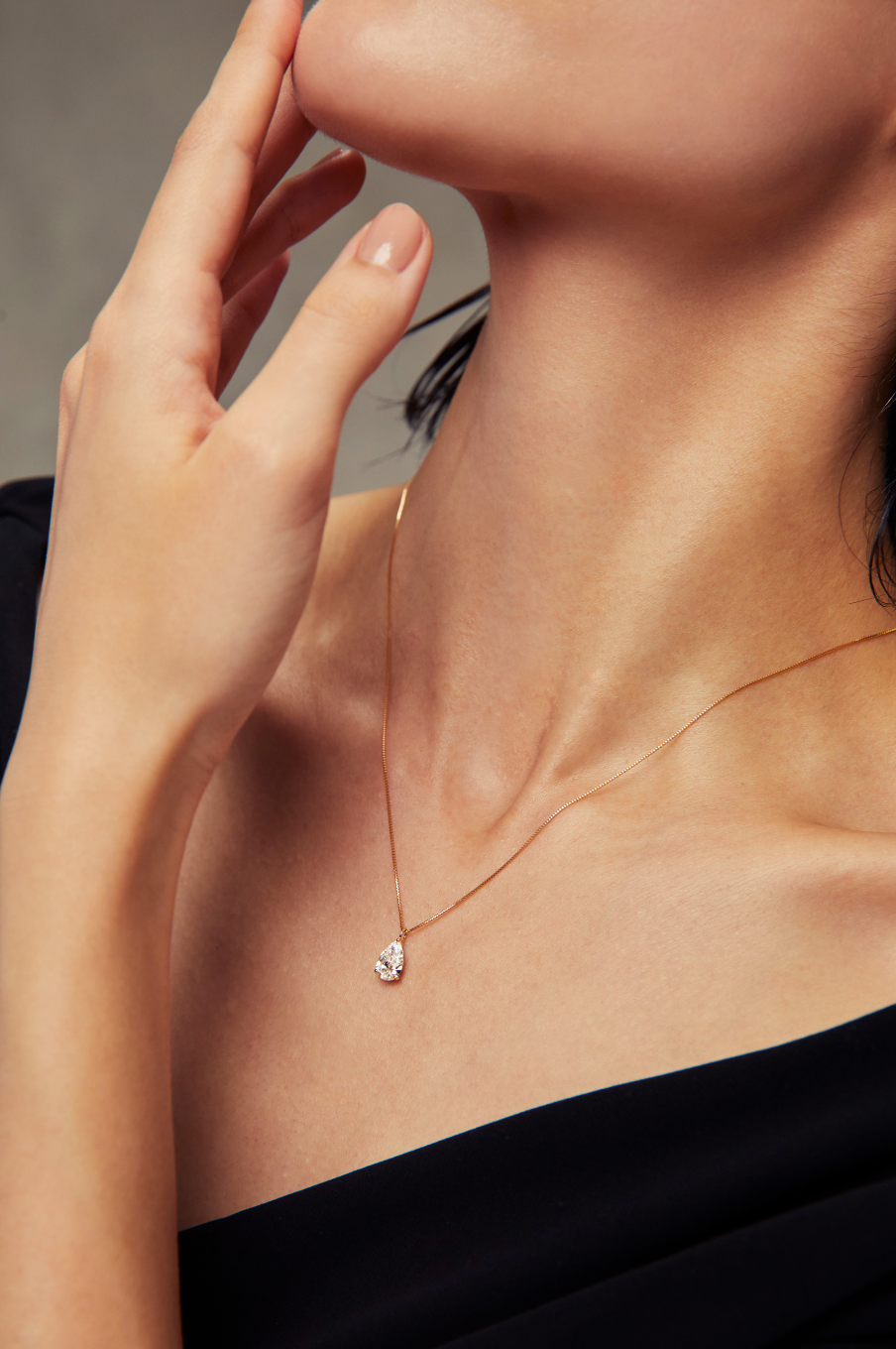 Pear Solitaire Pendant Yellow Gold