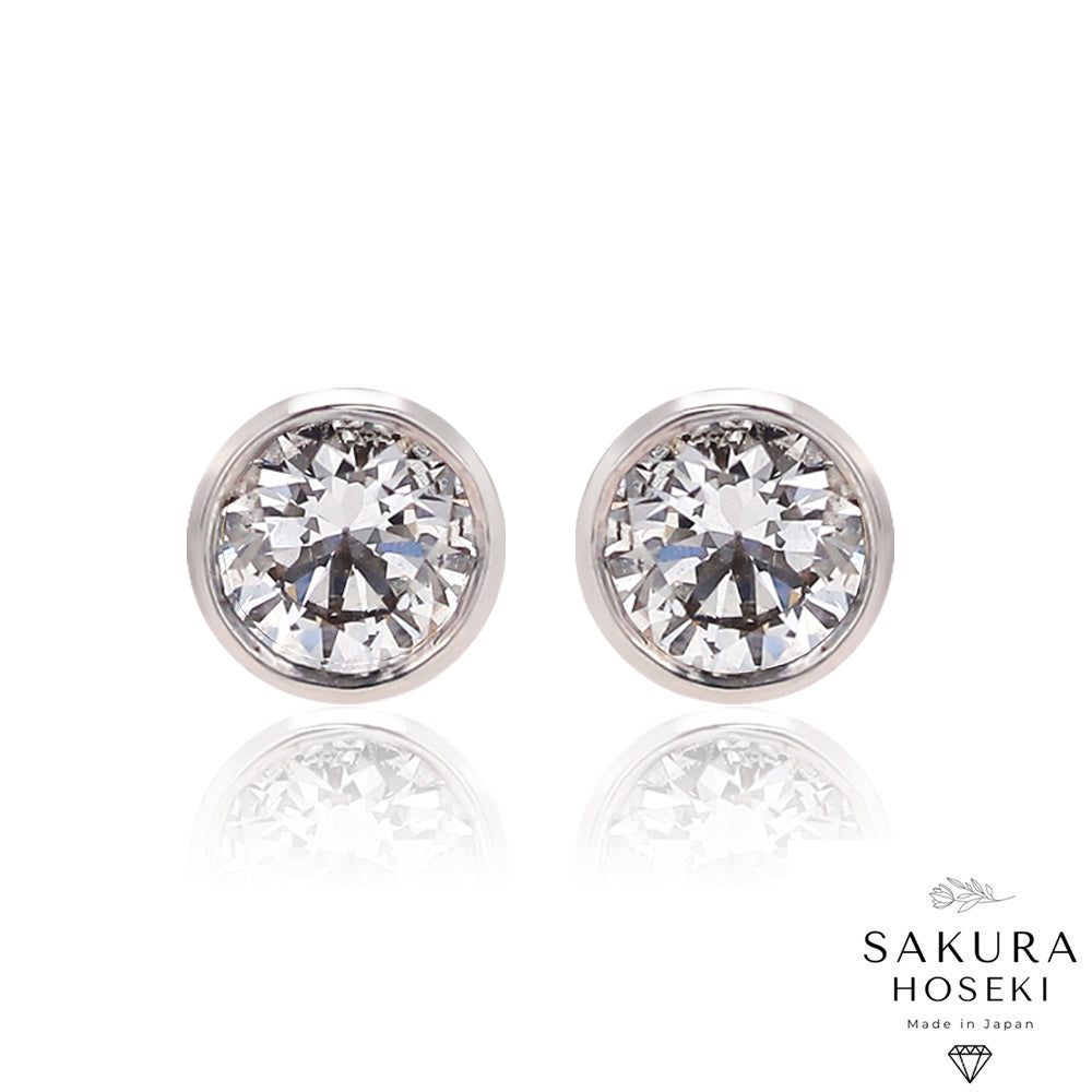 Bezel Studs White Gold